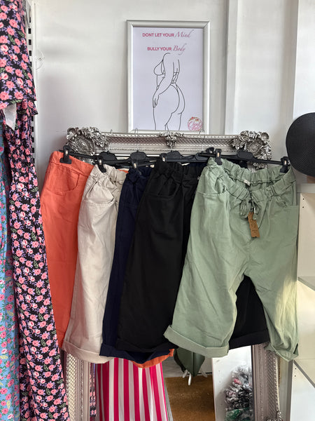 3/4 magics shorts £23.99