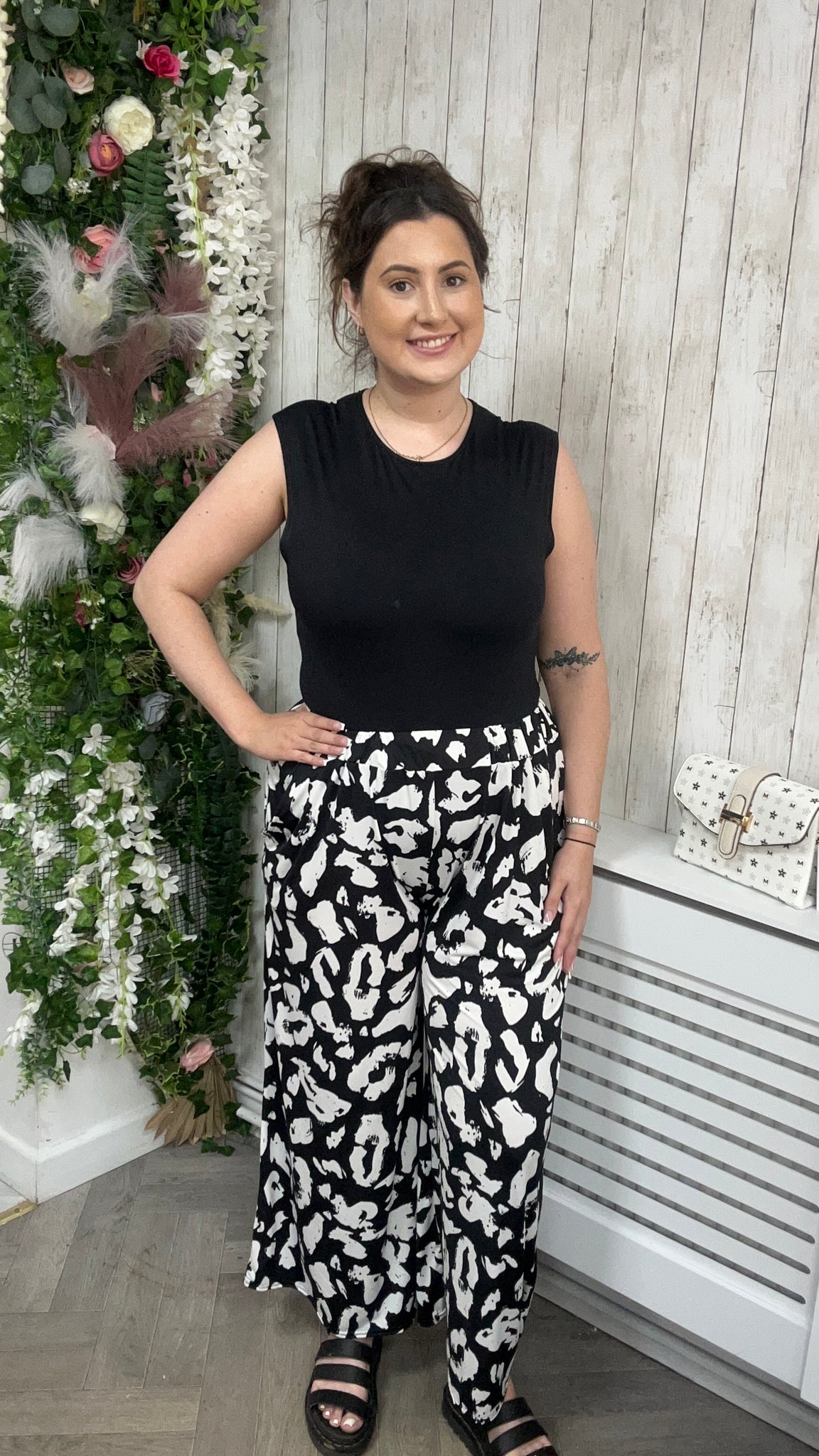 Wide leg black and white print trousers 16-24