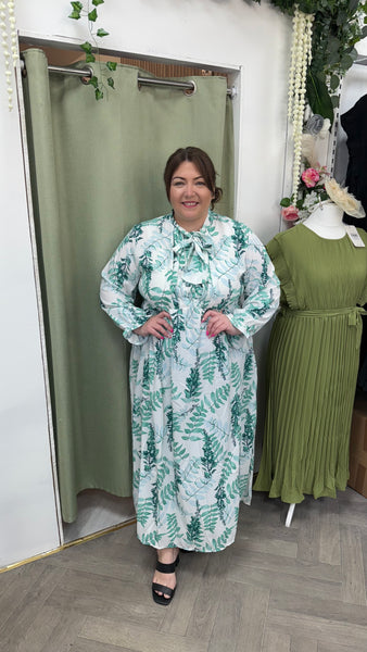 Sophie onesize 16-22 £19.99