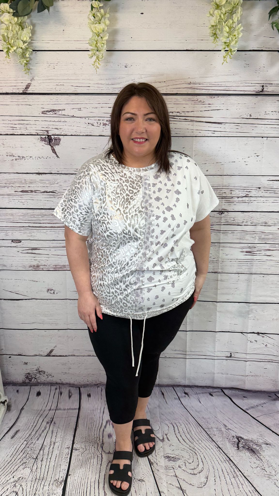 Jess white Onesize 16-22 £23.99