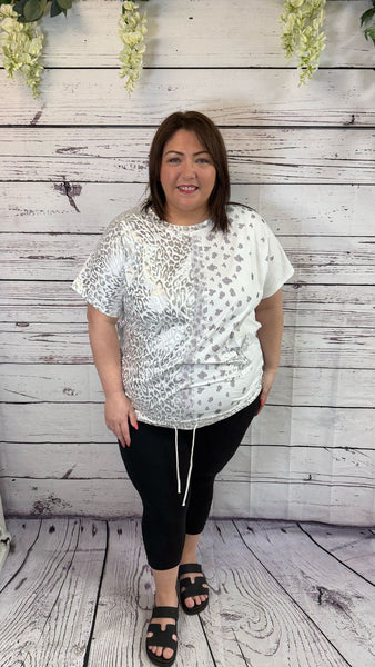 Jess white Onesize 16-22 £23.99