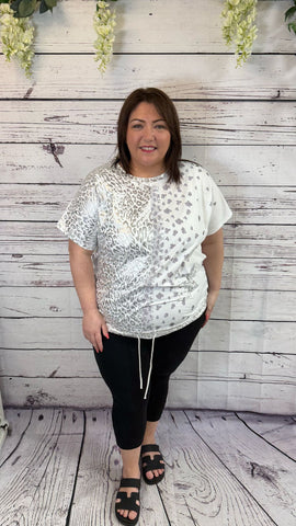 Jess white Onesize 16-22 £23.99