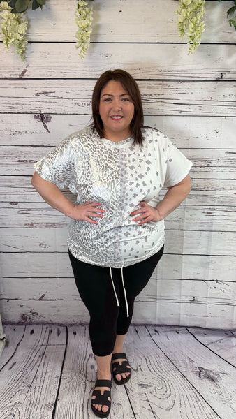 Jess white Onesize 16-22 £23.99