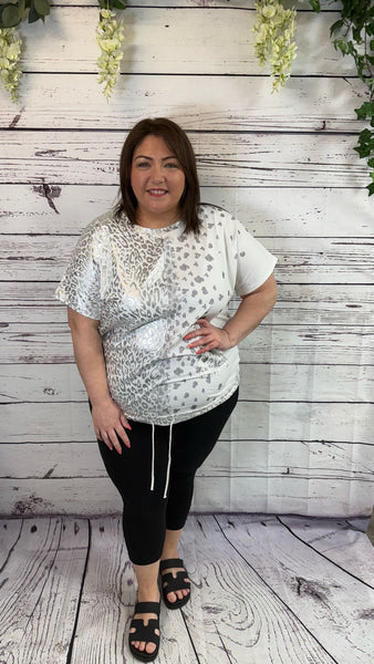 Jess white Onesize 16-22 £23.99