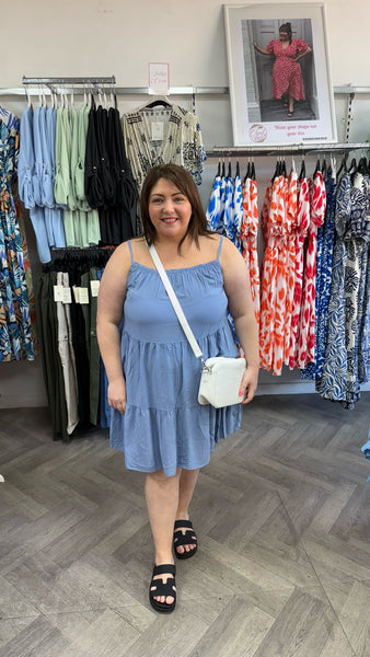 Kelly Onesize 12-22 £9.99
