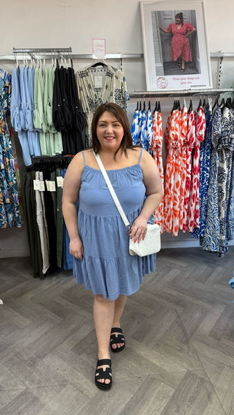 Kelly Onesize 12-22 £9.99