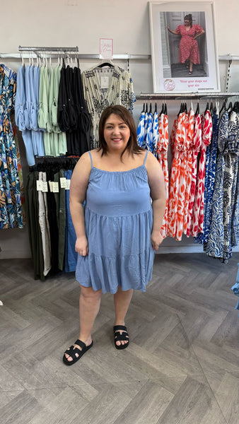 Kelly Onesize 12-22 £9.99