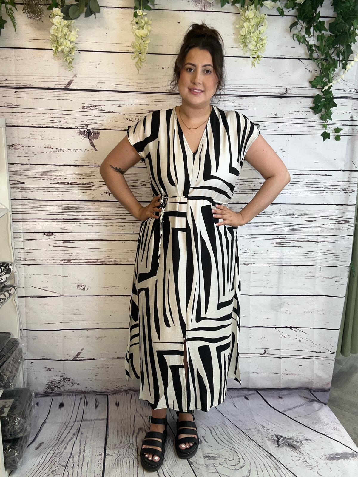 Imogen white Onesize 12-20 £24.99