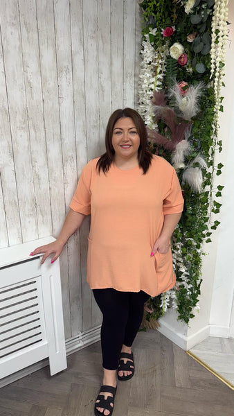 Leah peach Onesize 16-24 £19.99