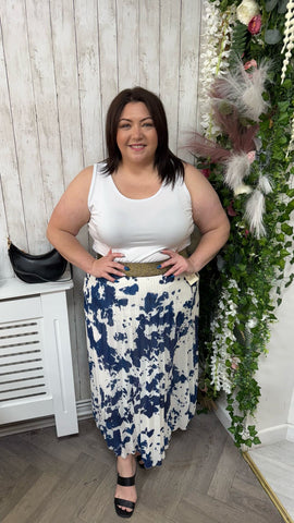 Skirt Navy Onesize 16-24 £24.99