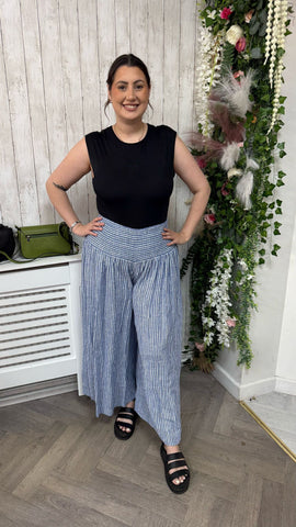 Julie Onesize 12-20 £21.99