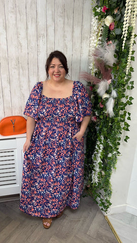 Amanda Onesize 20-28 £29.99