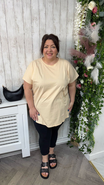 T-shirt Onesize 16-24 £15.99
