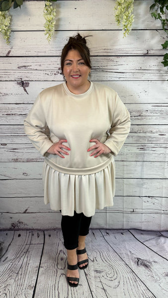 Bethan Onesize 20-24 £12