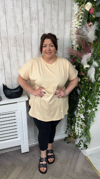 T-shirt Onesize 16-24 £15.99
