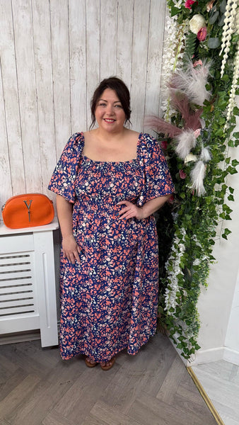 Amanda Onesize 20-28 £29.99