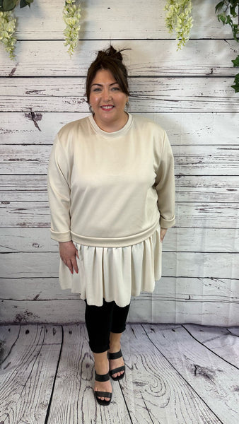 Bethan Onesize 20-24 £12