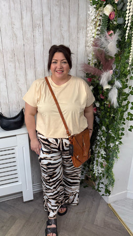 Wide leg trousers Onesize 16-24 £22.99