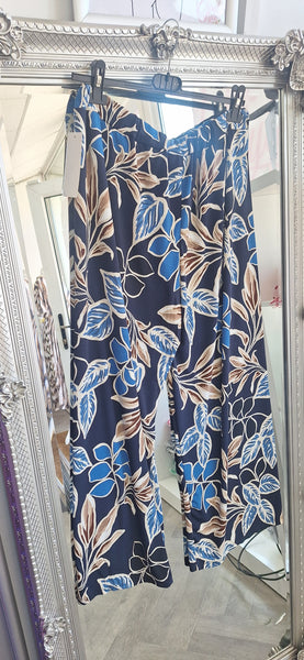 Wide leg trousers Onesize 12-20 £18.99